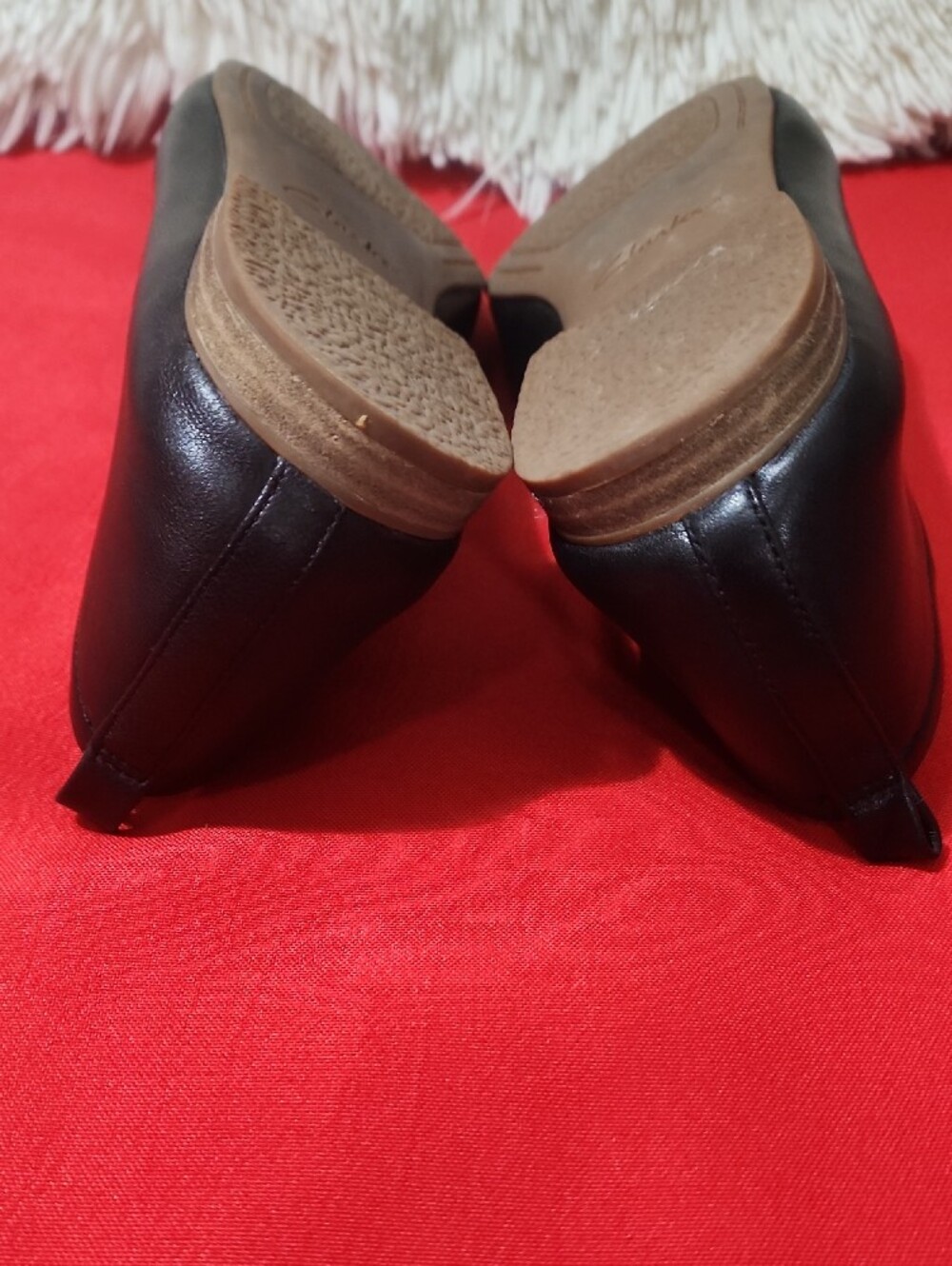 Clarks Fawna Soft Black Leather Slip-On Ballet Flats - Picture 10 of 12
